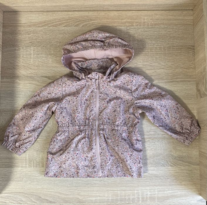 Легенька куртка від H&M