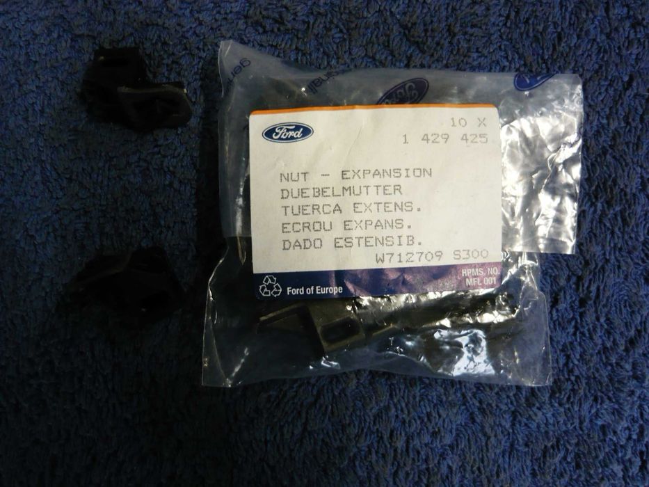 Spinka tapicerki drzwi ford  Mondeo Mk4 S-Max  Galaxy  Connect b-max