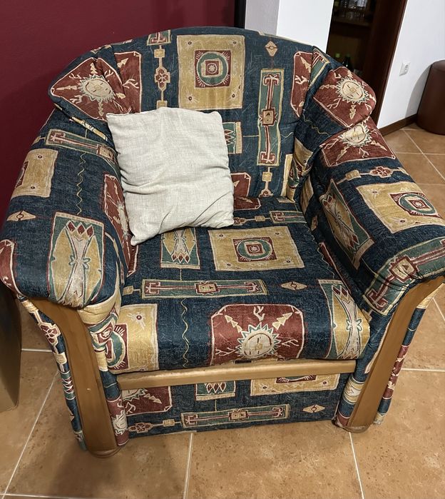 Sofá de canto com cama e arrumação + Poltrona