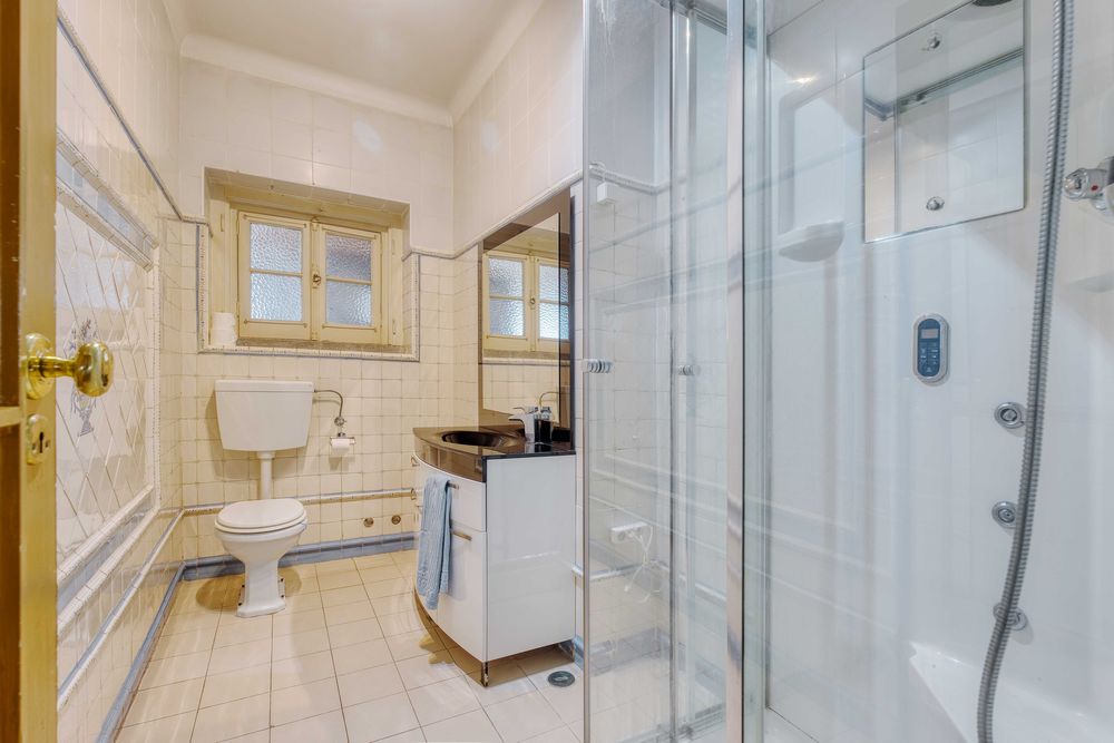 Apartamento Moradia T4 + Sótão Loures