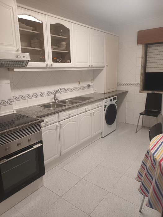 Arrenda Quartos Casal Cotão