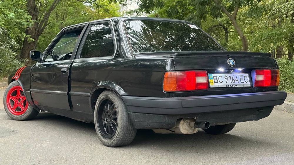 Bmw e30 318 корч
