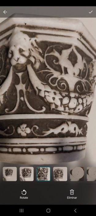 Vaso antigo em cerâmica
10 cm de diâmetro e de altura aproximadamente