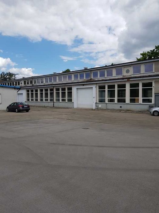 Kompleks nieruchomości gruntowych z zabudową produkcyjną – pohled 5