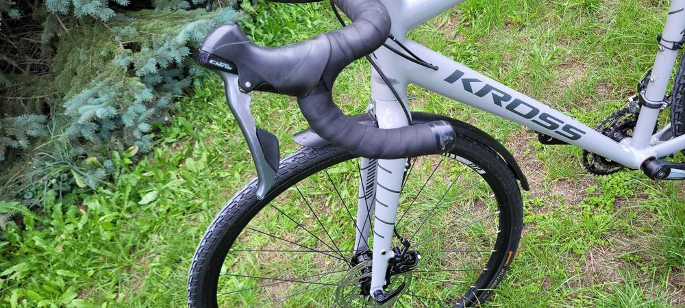 Gravel kross esker 1.0