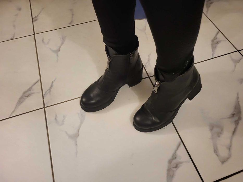 Ботинки женские кожаные р.39