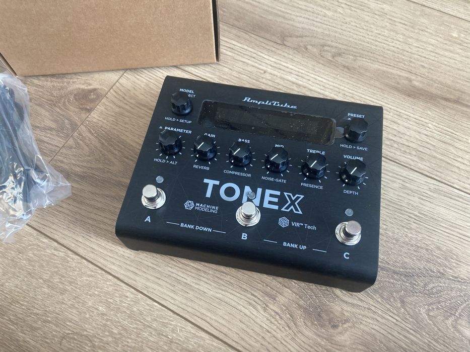 ToneX Pedal amplitube multiefekt gitarowy
