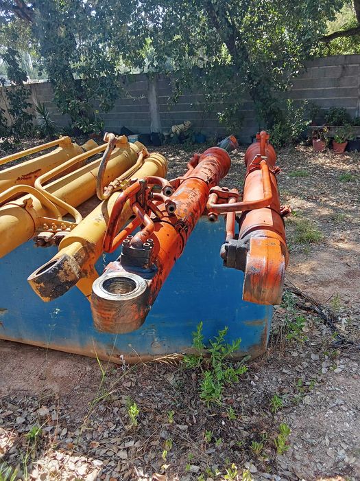 Peças Escavadora Fiat-Hitachi FH200-3 fh2000