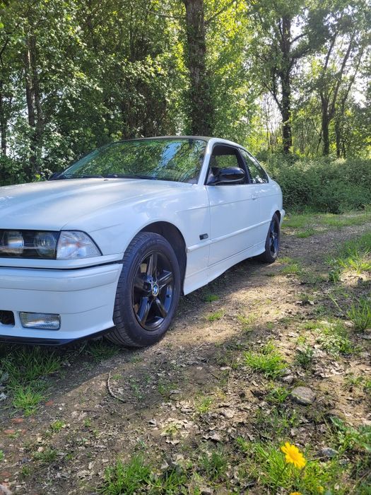 Bmw e36 318is coupe — photo 4