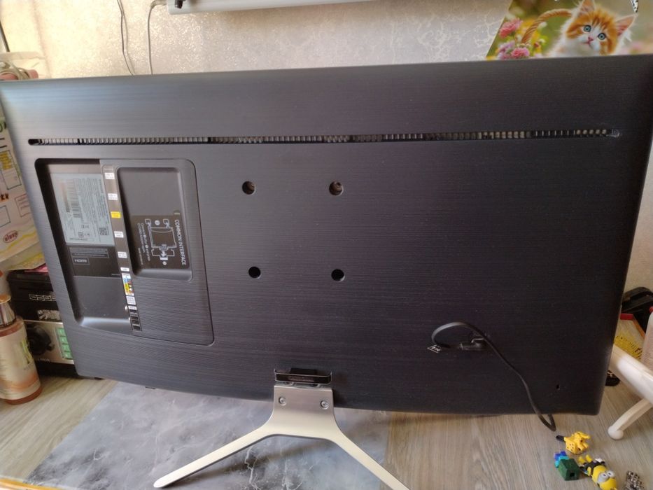 Samsung LED Телевизор