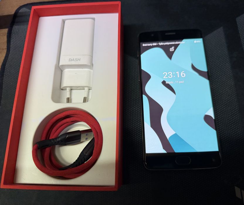 OnePlus 3T  (A3003) - 6GB / 64 GB