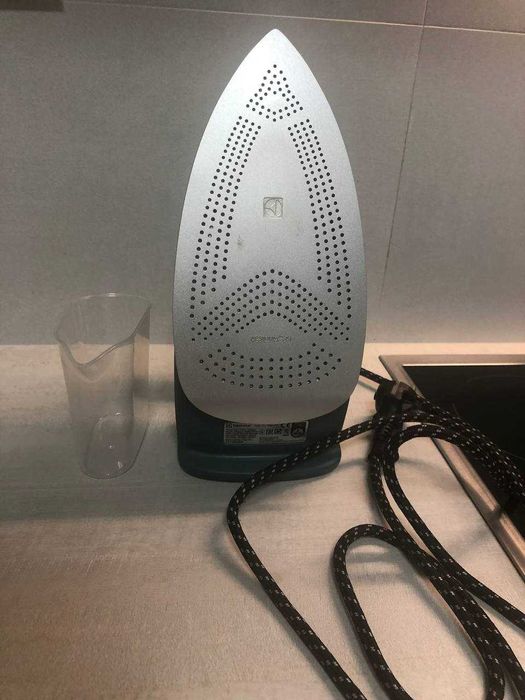 Утюг Electrolux новый