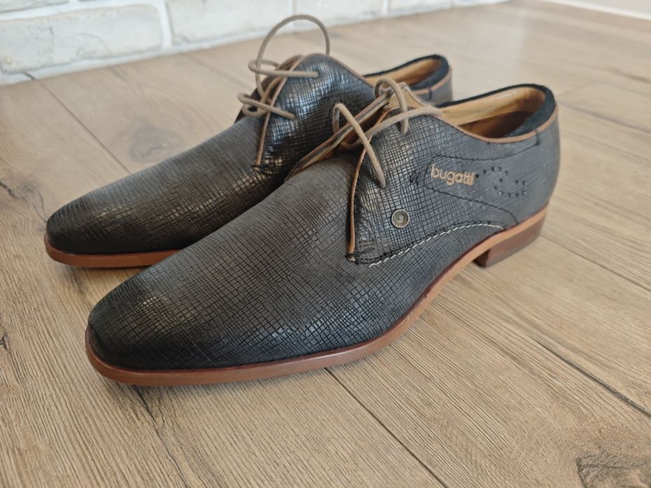 Buty bugatti stan bardzo dobry roz 43