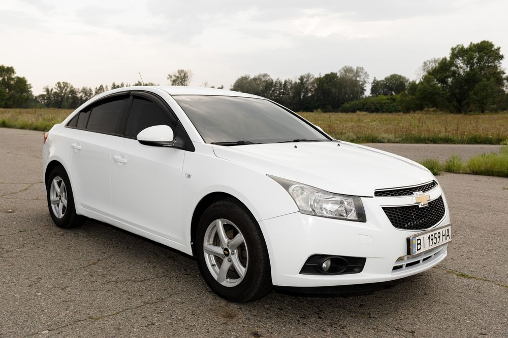 Chevrolet Cruze  2012