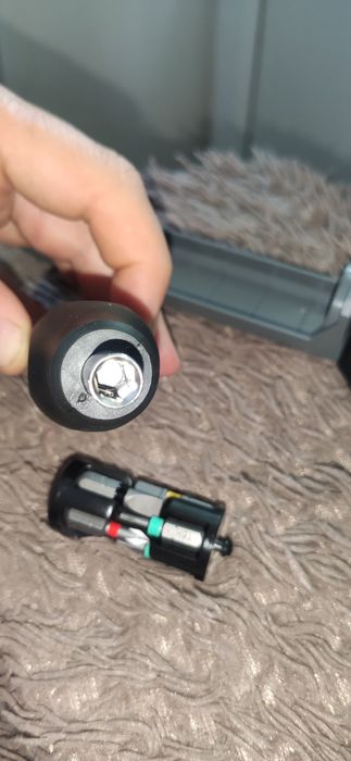 Набор магнитных 8 бит с отвёрткой в боксе с твёрдой стали закаленные