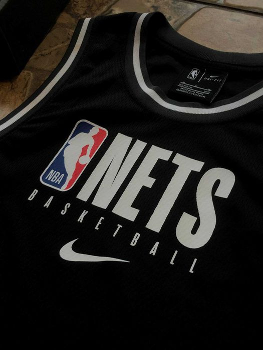 Compression Shirt NETS Basketball / Чорна Майка Nike