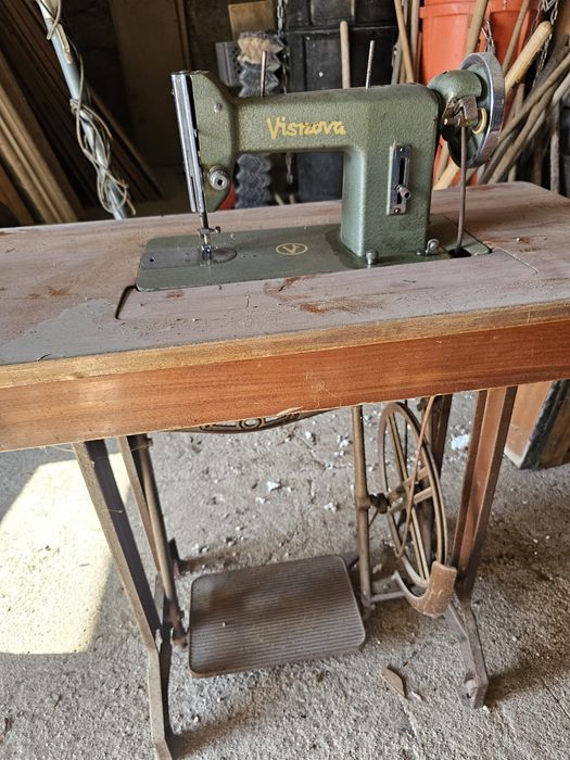 Máquinas costura antigas