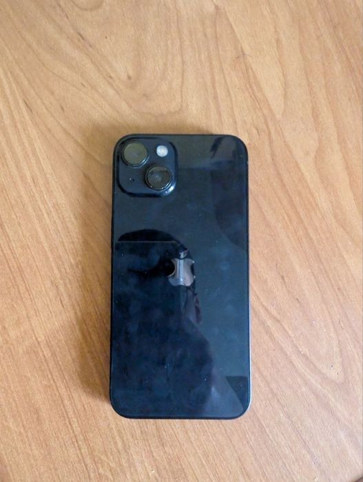Продам iphone 13 128gb в чудовому стані