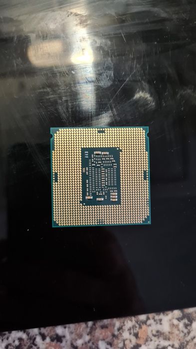 Intel pentium g4560 3.5 2/4 (i3 6100) 1151 v1 з кулером рідним