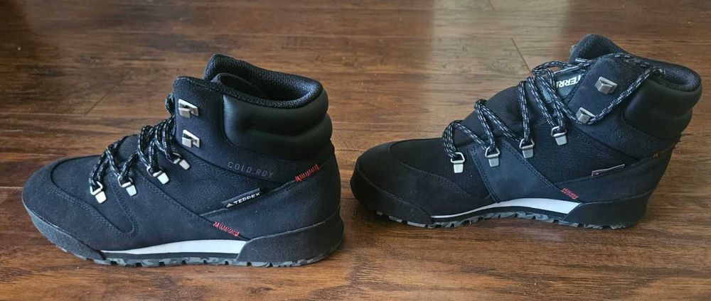 Buty Adidas Terrex Snowpitch C.RDY 41 1/3 nieużywane