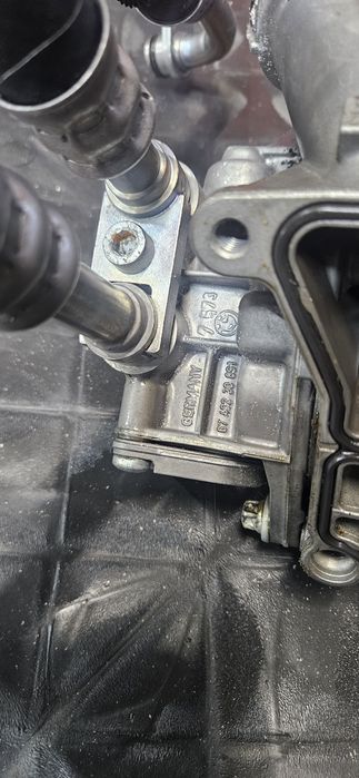 Масляний стакан bmw n54b30