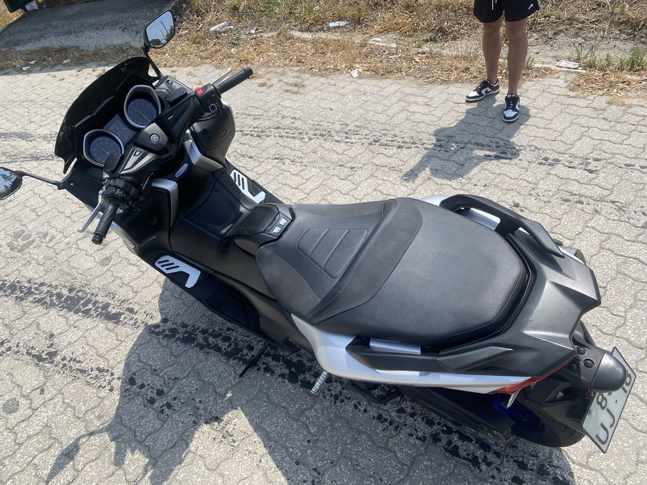 Yamaha TMAX SX Sport Edition