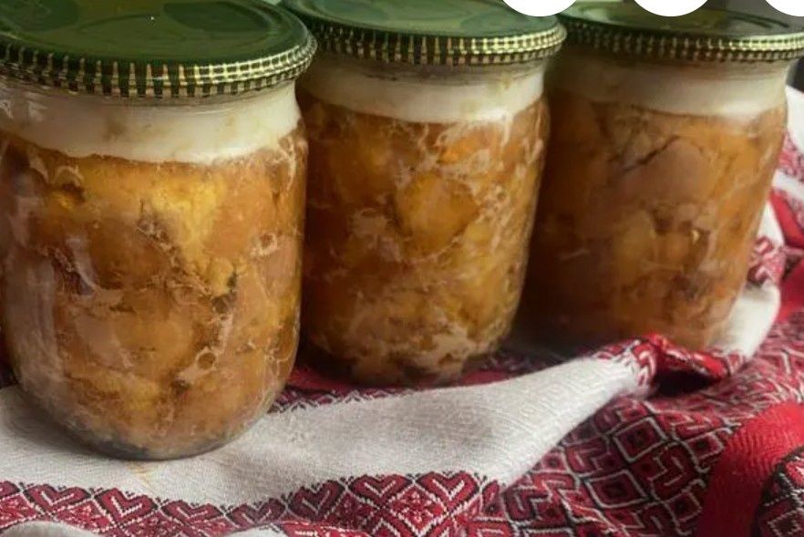 Тушёнка , якість ,наявність.