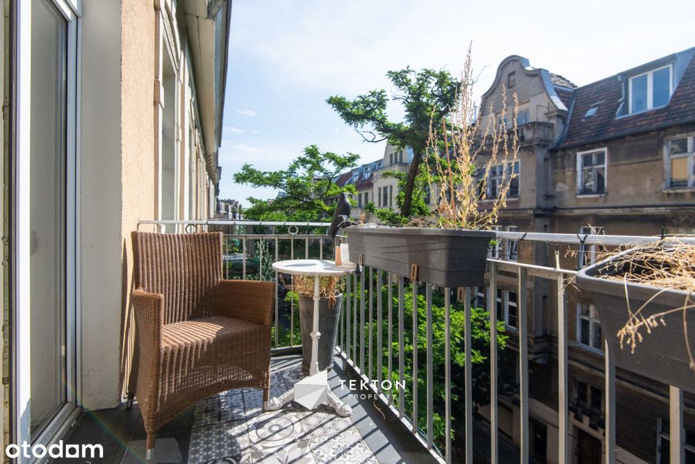 Duże słoneczne mieszkanie z balkonem na Łazarzu