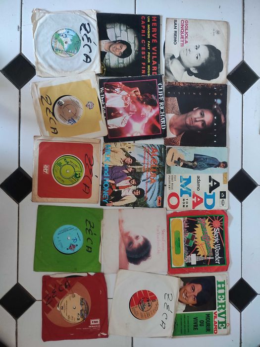 65 Discos Single