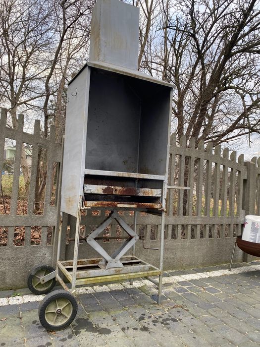 Grill duży domowa wędzarnia