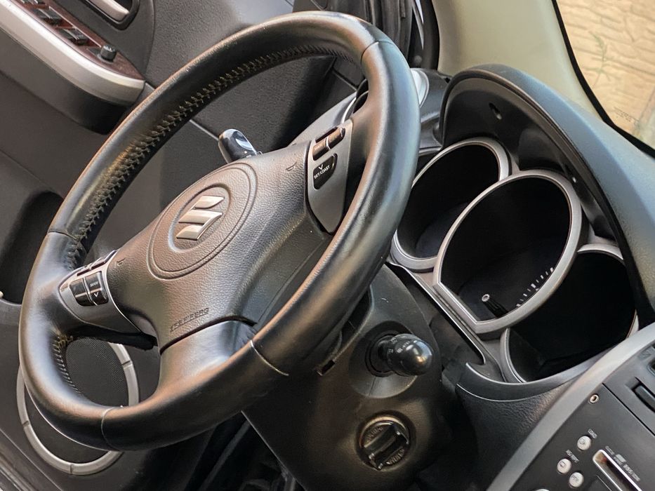 Продам Suzuki Grand Vitara 2.0