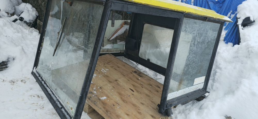 Komplet: kabina i błotniki do ciągnika