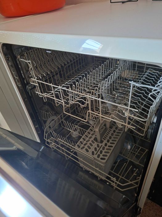 Maquina de lavar loiça como nova
