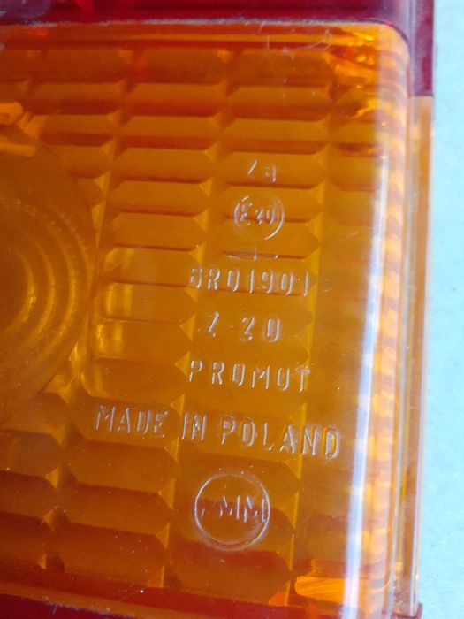 Lampa tylna tył NYSA WARSZAWA - oryginał -prawa lub lewa