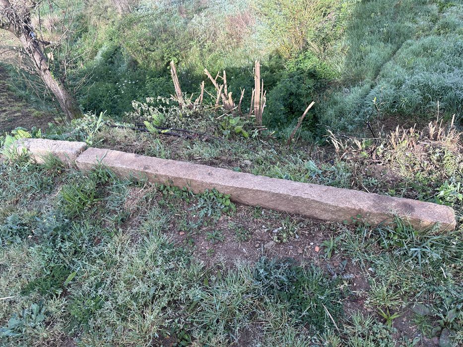 Pedra antigas - uso rustico, por 40€ para as duas pedras