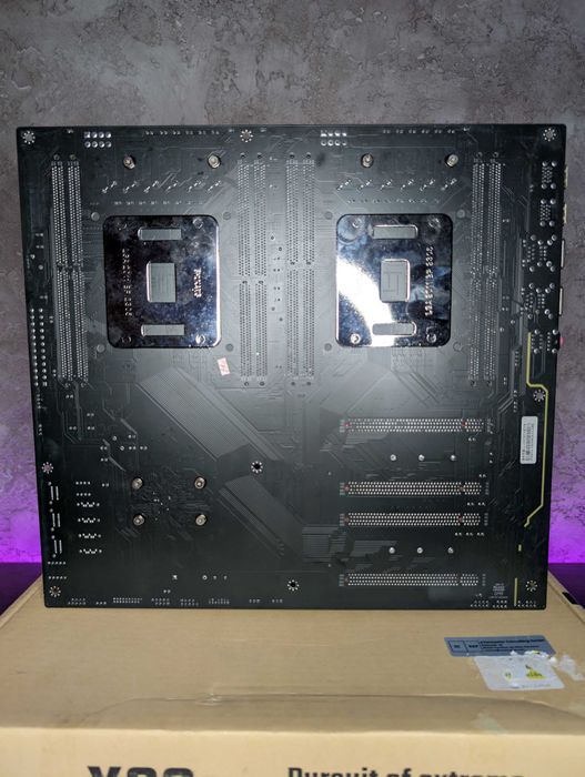 Shnagzhaoyuan X99-D8-MAX (LGA 2011-3) під Intel Xeon v3-v4