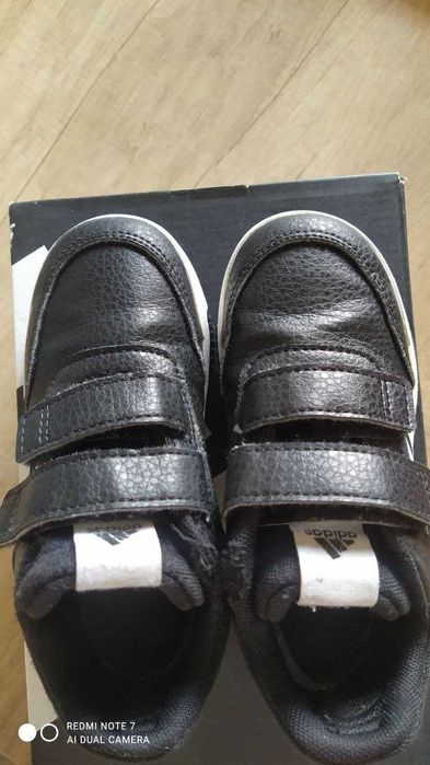 Buty adidas dla chłopca rozmiar 26
