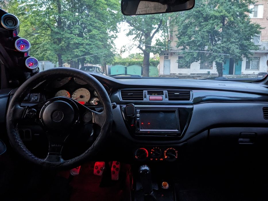 Mitsubishi lancer 9 2.0 МКПП