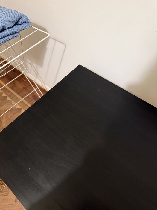 Secretária preta IKEA