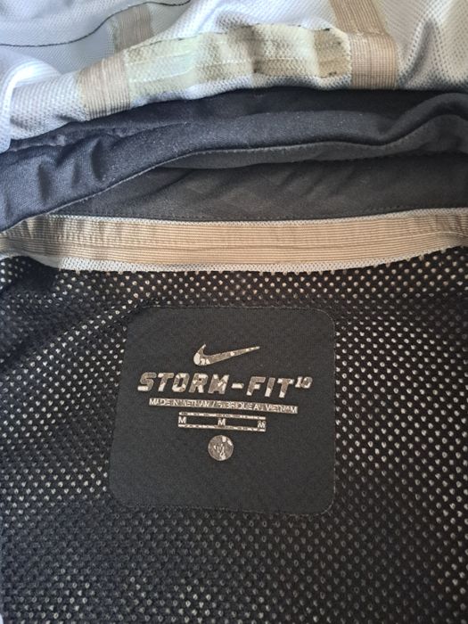 Nike running storm fit
