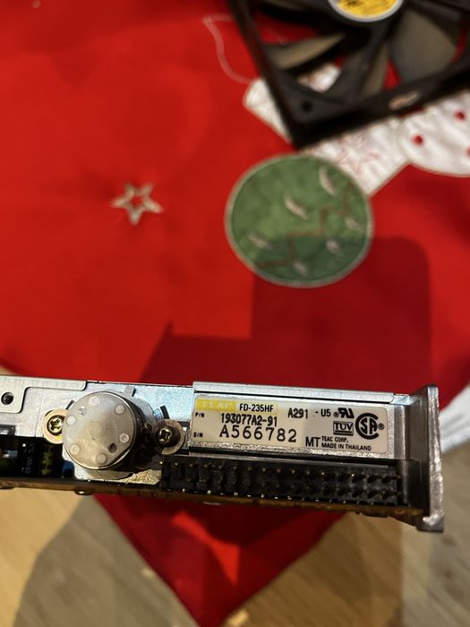 Floppy disk reader in good condition64286058282370121