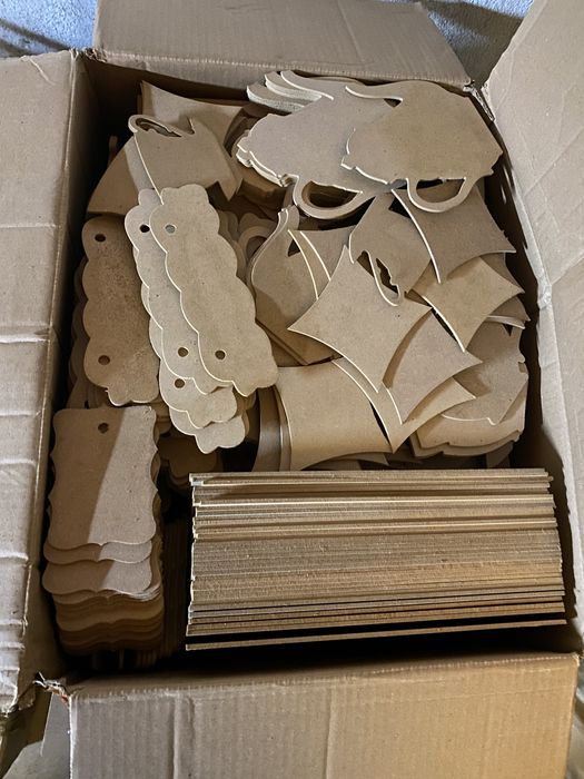 Lote / conjunto molduras, puxadores e material Artes Decorativas