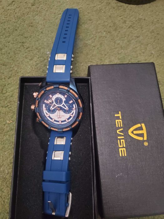 Продам годинник кварц