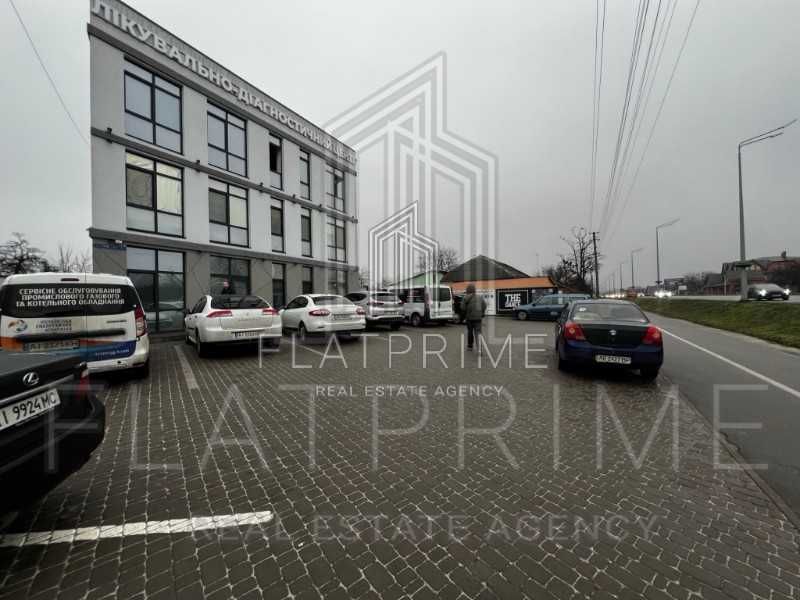 Продаж комерцiйна фасадна будiвля торгове примiщення