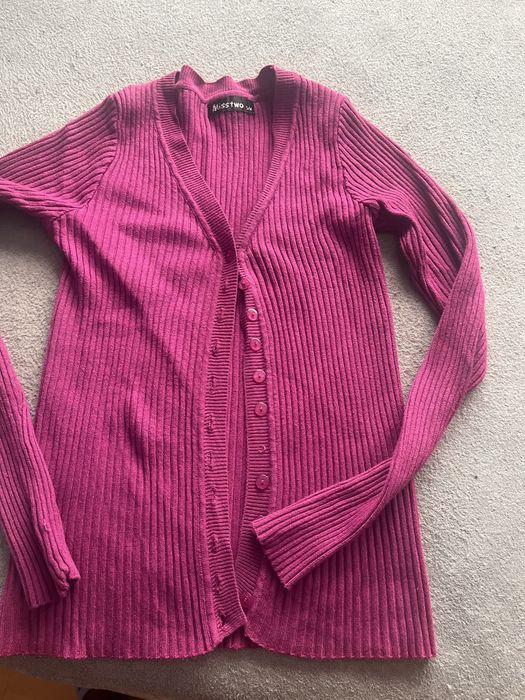 Burgundowy sweterek rozpinany