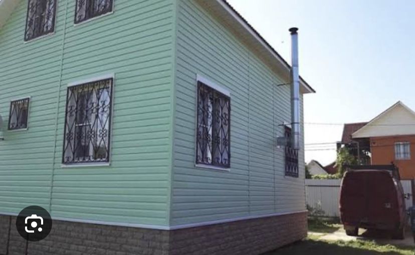 Сайдинг вініловий та металевий.