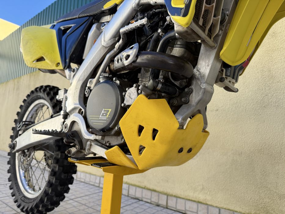 Suzuki RMZ 250 4T 2015