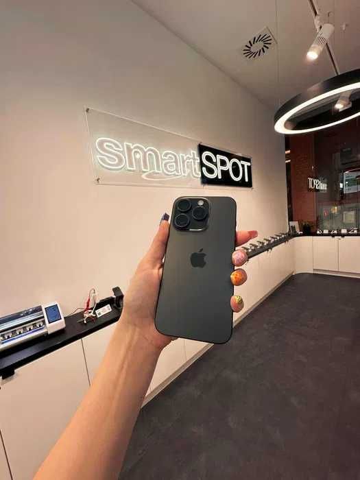 iPhone 15 Pro 256GB Black Titanium - jak nowy!