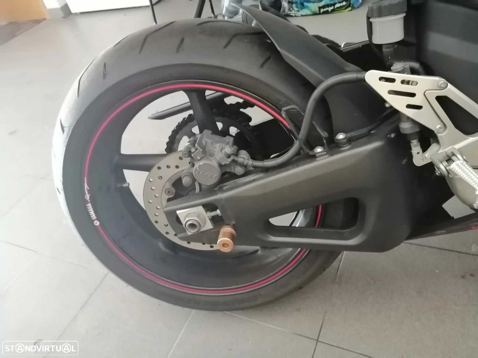 Yamaha YZF R1 06/2009