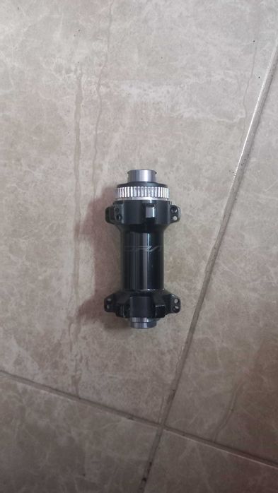 Cubo Roda Dianteira Ultegra 24 Furos